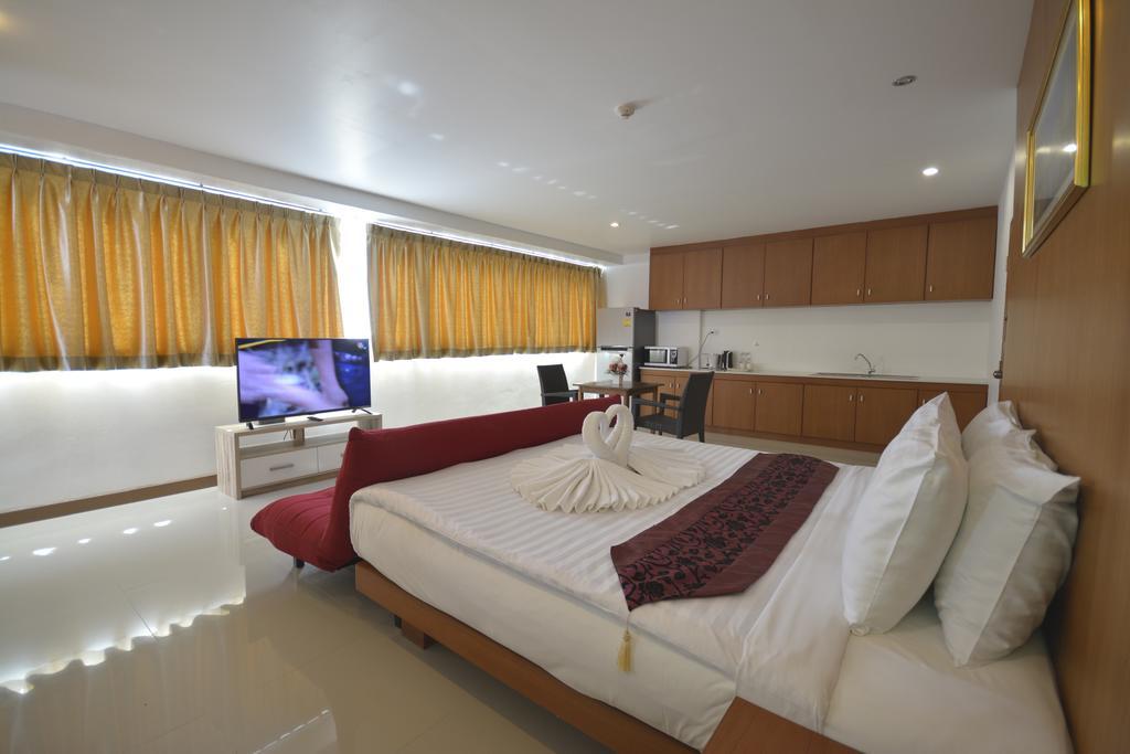 The Patong Center Hotel Exterior foto